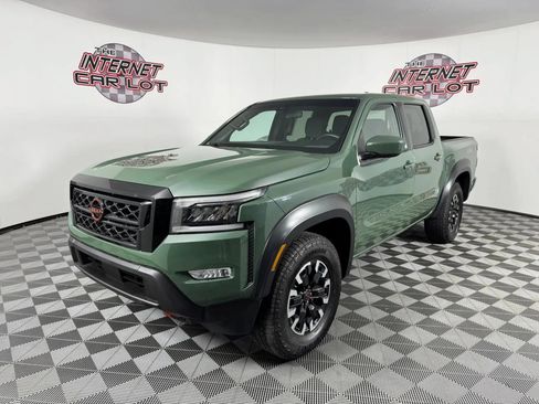 Used 2024 Nissan Frontier PRO-4X w/ Technology Package AWD/4WD image 3