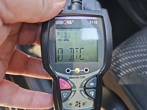 Used 2019 Dodge Journey SE w/ Premium Group image 3