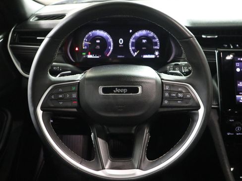 Used 2024 Jeep Grand Cherokee L Laredo image 18