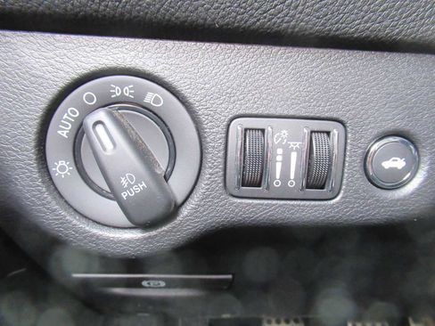 Used 2022 Dodge Challenger R/T w/ Blacktop Package image 27