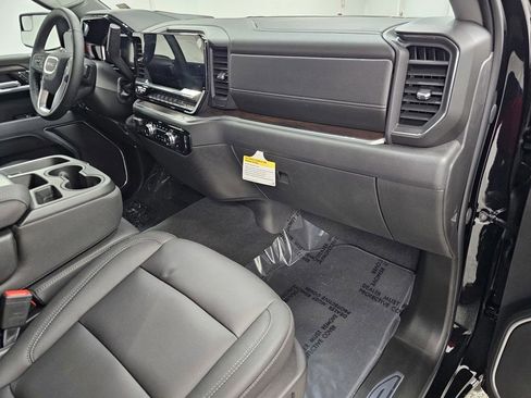 Used 2026 GMC Sierra 1500 SLT AWD/4WD image 14