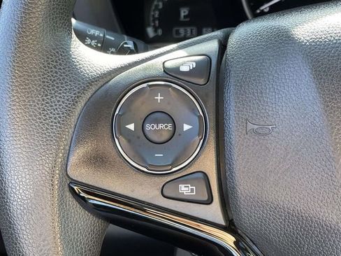 Used 2019 Honda HR-V EX image 21