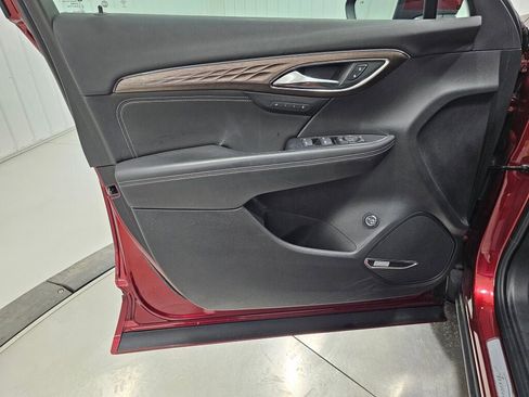 Used 2023 Buick Envision Avenir AWD/4WD image 35