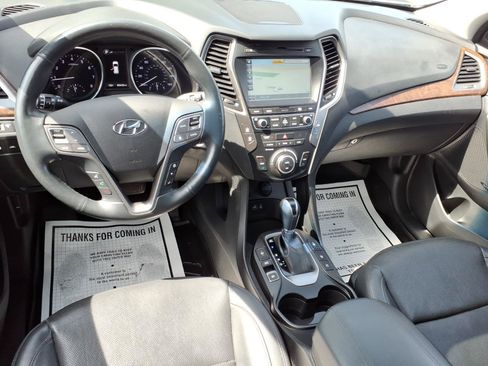 Used 2018 Hyundai Santa Fe Sport w/ 2.0T Ultimate Tech Package 05 AWD/4WD image 11