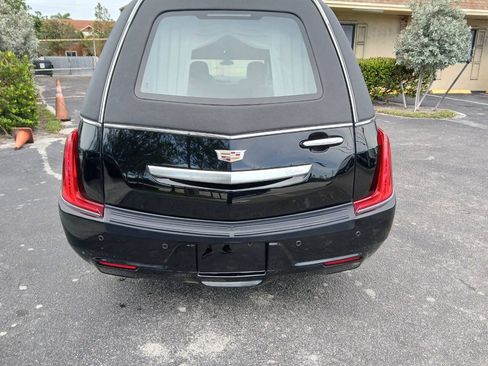 Used 2018 Cadillac XTS FWD image 6