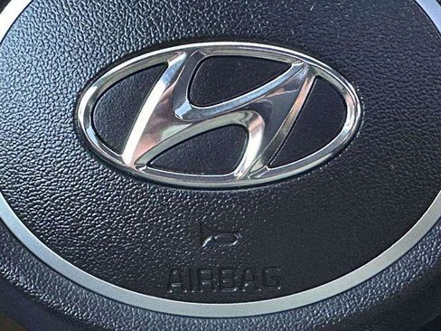 Used 2023 Hyundai Elantra Limited w/ Cargo Package image 24