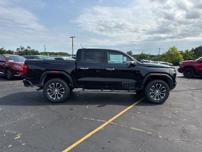 New 2025 GMC Canyon Denali