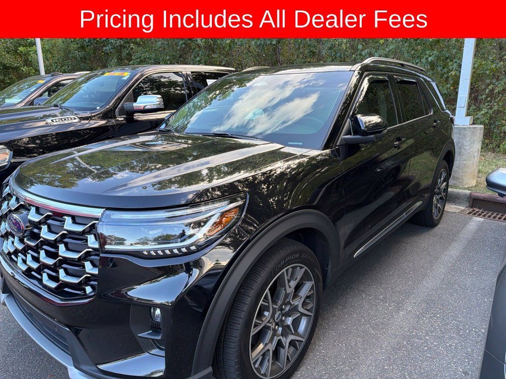 Used 2025 Ford Explorer Platinum w/ Ultimate Package AWD/4WD image 2