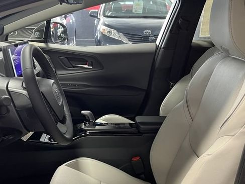 New 2026 Toyota Prius Limited FWD image 8