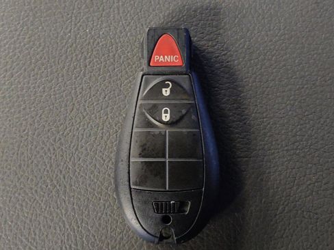 Used 2020 RAM 1500 Tradesman RWD image 32