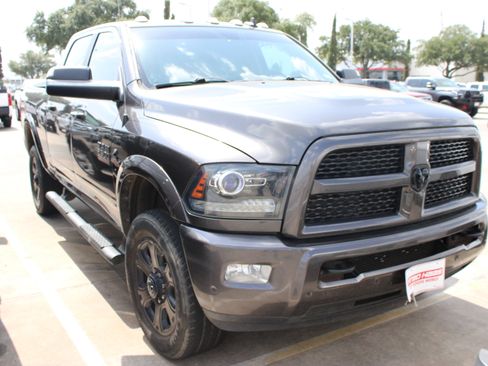 Used 2016 RAM 2500 Laramie w/ Sport Appearance Group AWD/4WD image 2