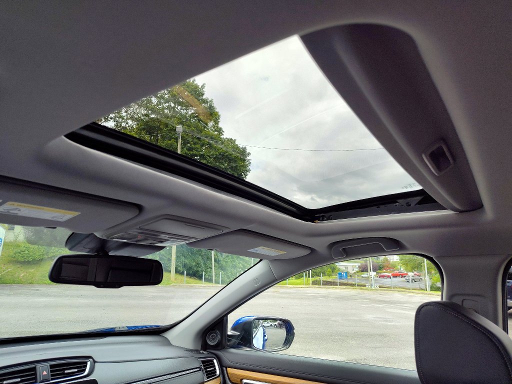 Used 2020 Honda CR-V Touring image 11