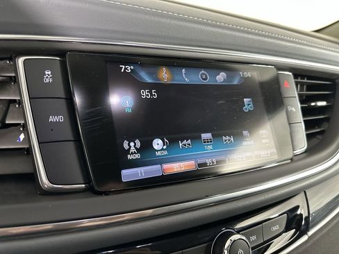 Used 2019 Buick Enclave Essence AWD/4WD image 15