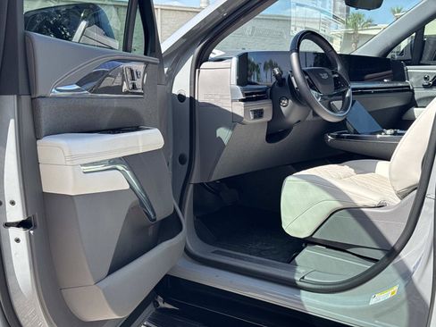 New 2026 Cadillac Escalade IQ Luxury 1 w/ LPO, Floor Liner Package AWD/4WD image 13