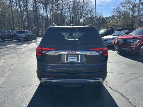 Used 2017 GMC Acadia Denali image 8