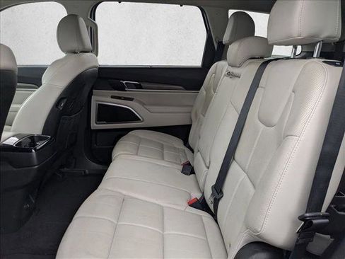 Used 2020 Kia Telluride EX image 15