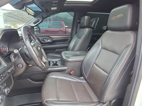 Used 2021 Chevrolet Tahoe High Country AWD/4WD image 15