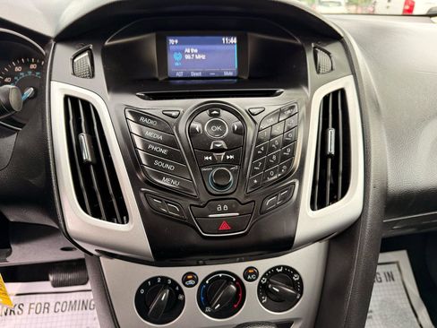 Used 2014 Ford Focus SE FWD image 11