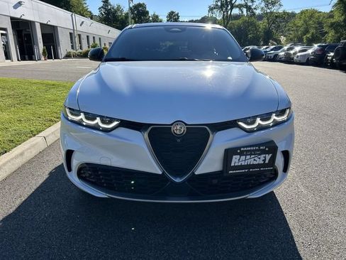 Used 2024 Alfa Romeo Tonale Ti AWD/4WD image 3