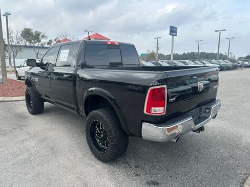 Used 2018 RAM 1500 Laramie image 8