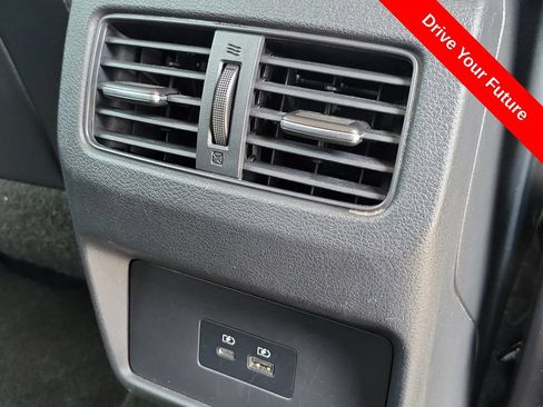 Used 2021 Nissan Rogue SV w/ Premium Package FWD image 21