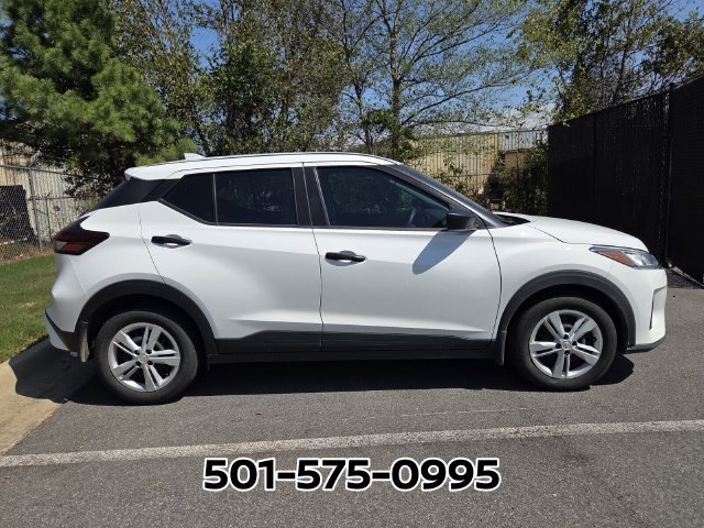 Used 2023 Nissan Kicks S FWD image 6