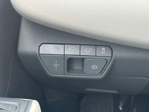 Used 2025 Kia EV9 Wind image 34