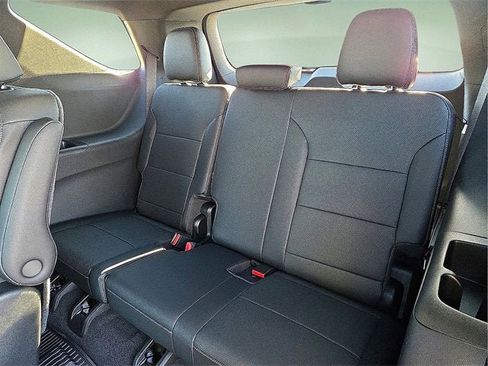 New 2026 Chevrolet Traverse LT w/ Enhanced Driving Package image 13