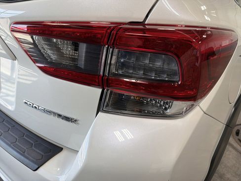 Certified 2021 Subaru Crosstrek 2.5i Limited AWD/4WD image 17