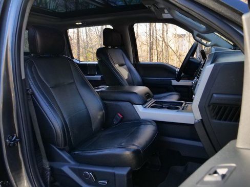 Used 2019 Ford F250 Lariat w/ Lariat Ultimate Package image 38