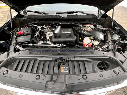 Used 2021 Chevrolet Silverado 1500 LT w/ Bed Protection Package image 10