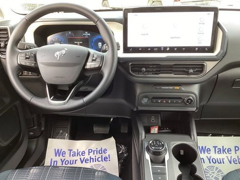 Used 2025 Ford Bronco Sport Heritage w/ Convenience Package image 32