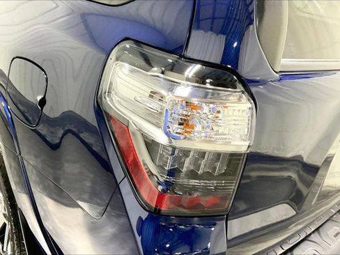 Certified 2020 Toyota 4Runner TRD Off-Road Premium image 30