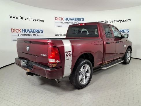 Used 2018 RAM 1500 Express w/ Express Value Package AWD/4WD image 4