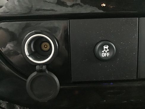 Used 2020 GMC Savana 2500 Extended w/ Enhanced Convenience Package image 33