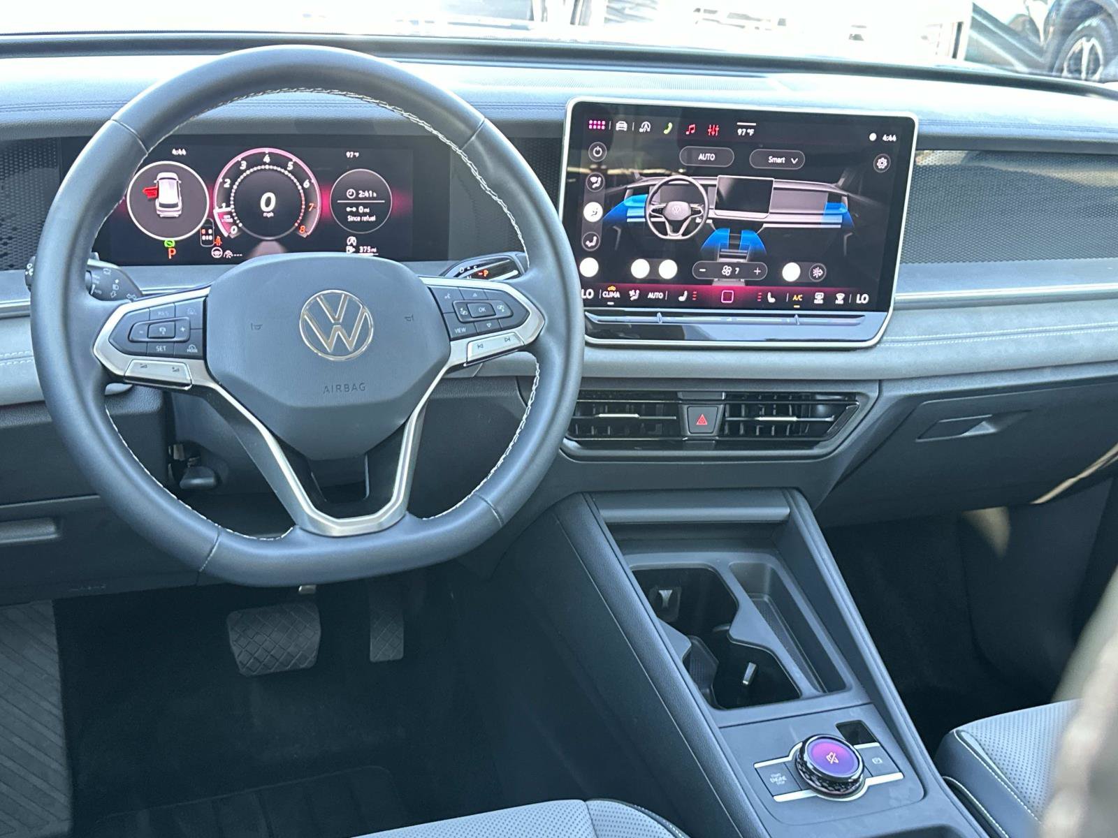 Certified 2026 Volkswagen Tiguan SE FWD image 7