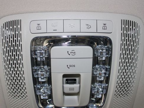 Used 2024 Mercedes-Benz GLS 450 4MATIC image 55