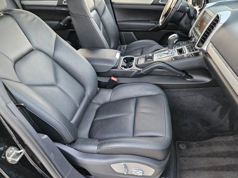 Used 2011 Porsche Cayenne S image 20