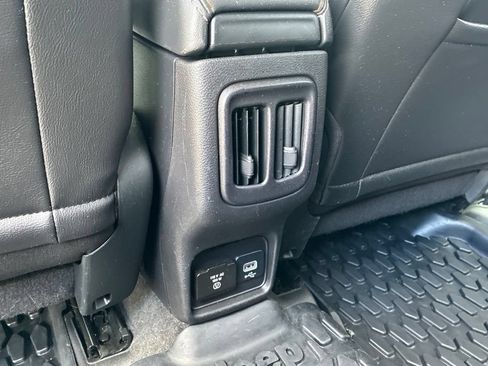 Used 2019 Jeep Compass Latitude AWD/4WD image 50