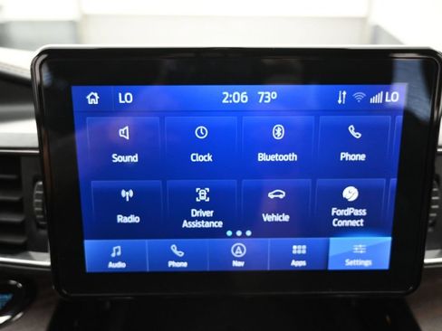 Used 2022 Ford Explorer Platinum AWD/4WD image 14