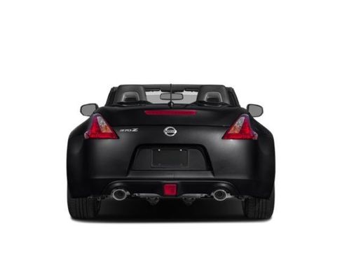 Used 2015 Nissan 370Z Touring Sport image 8