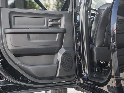 New 2026 RAM 2500 Tradesman w/ Chrome Appearance Group image 34