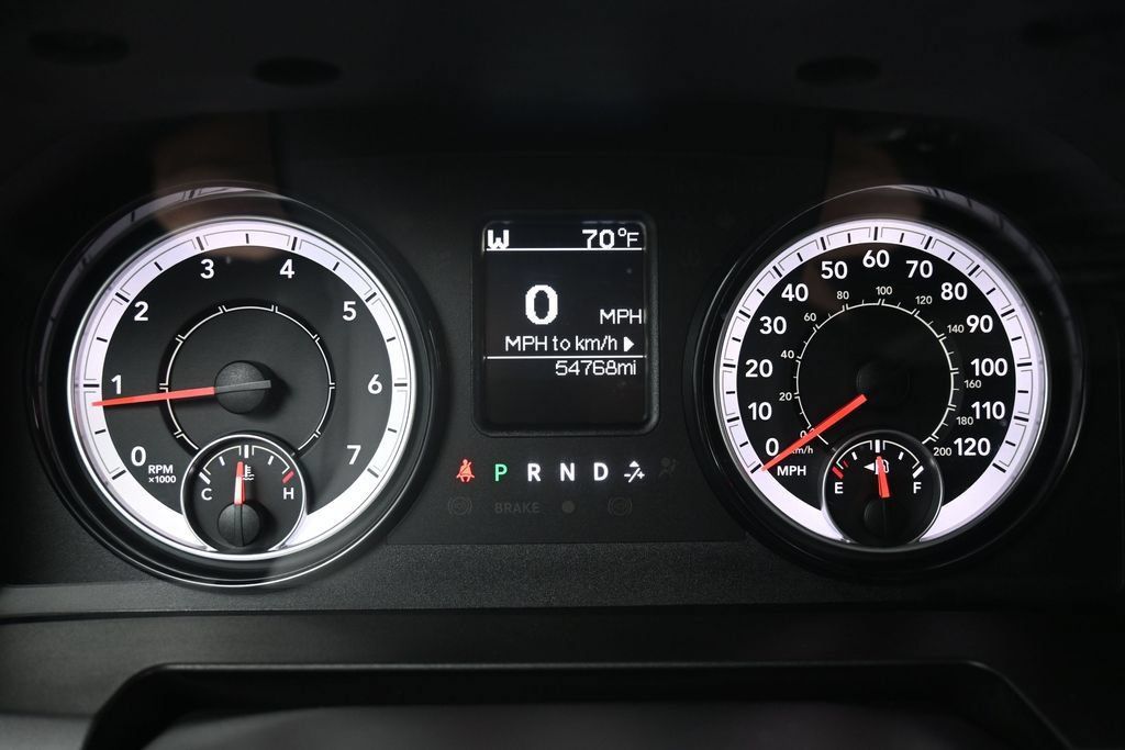 Used 2024 RAM 1500 Warlock AWD/4WD image 10