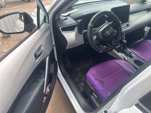 Used 2025 Toyota Corolla Cross L FWD image 5