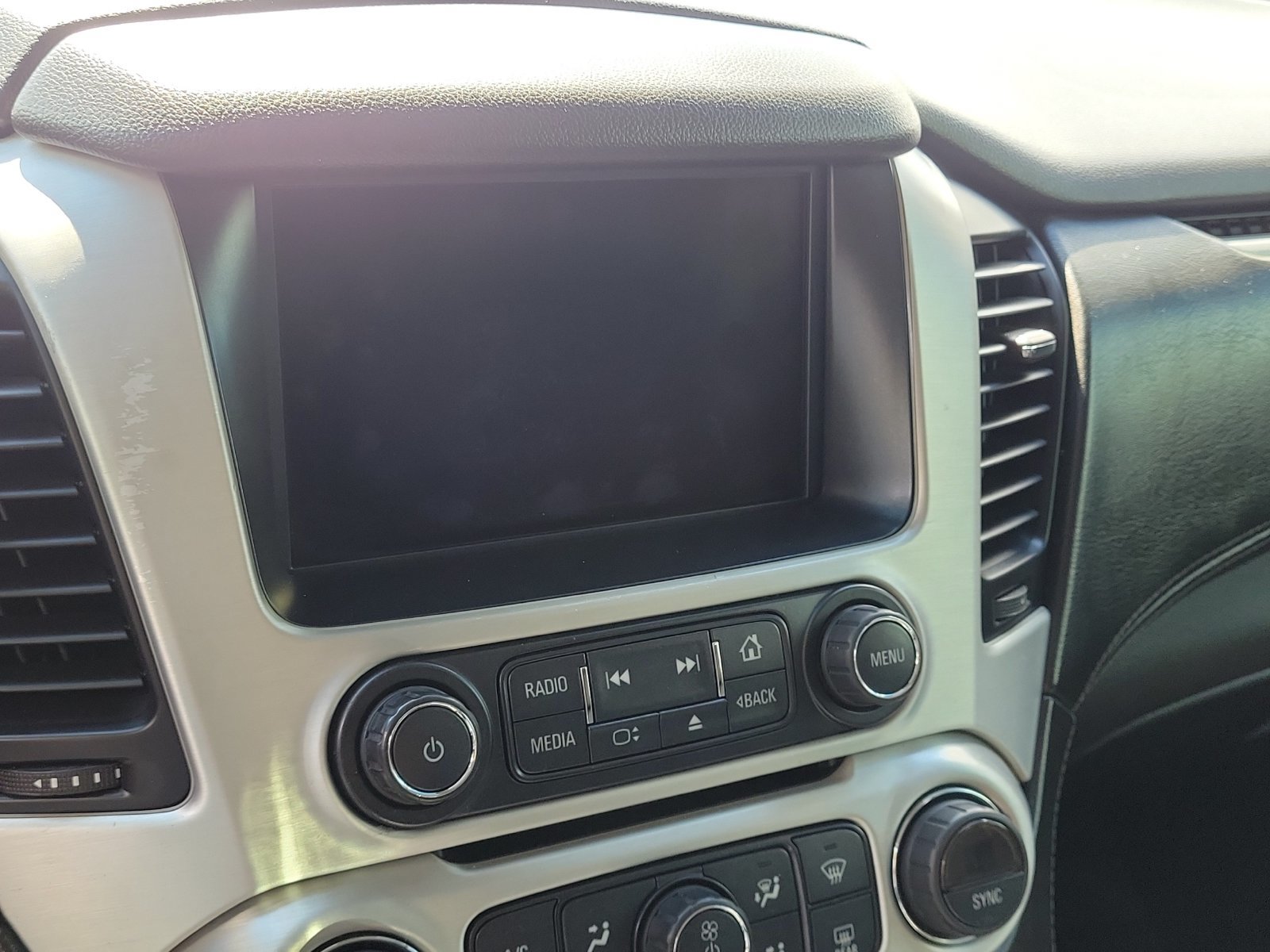 Used 2015 GMC Yukon SLT w/ Open Road Package RWD image 30