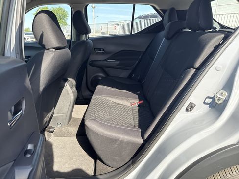 Used 2023 Nissan Kicks SV FWD image 13