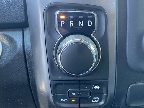 Used 2021 RAM 1500 Classic SLT image 22