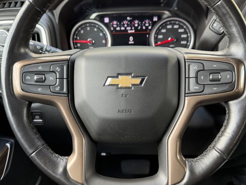 Used 2022 Chevrolet Silverado 1500 High Country w/ Technology Package image 42