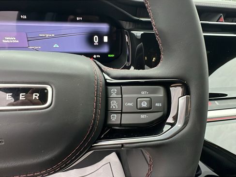 Used 2024 Jeep Wagoneer Launch Edition image 28