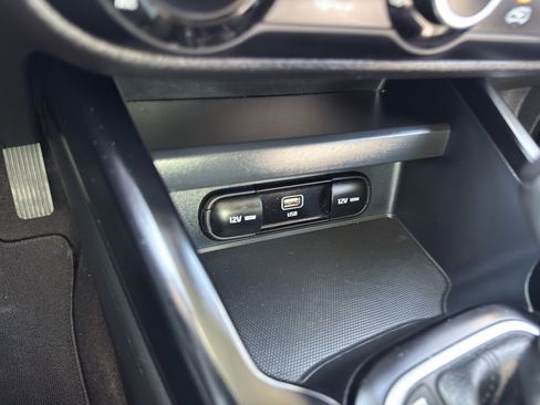 Used 2024 Kia Soul LX w/ Option Group 015 image 19